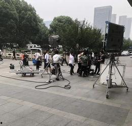 最新爆料拍摄现场,幕后英雄的辛勤付出与精彩瞬间  第1张